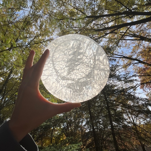 One (1) large gemstone Grateful Dead etched puck - Picture 2 of 5